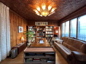 Hong Principal House